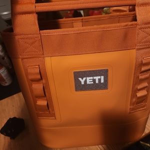 Yeti  Camino 20